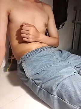 Louis Caoxxx online show from May 14, 2026, 2:58 pm
