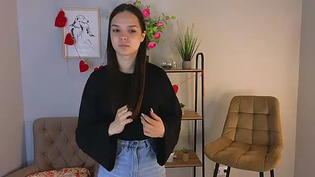 Sophie Jackiz online show from April 22, 2026, 10:11 am