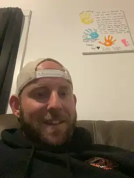 phattyluv89 online show from May 24, 2026, 4:23 am