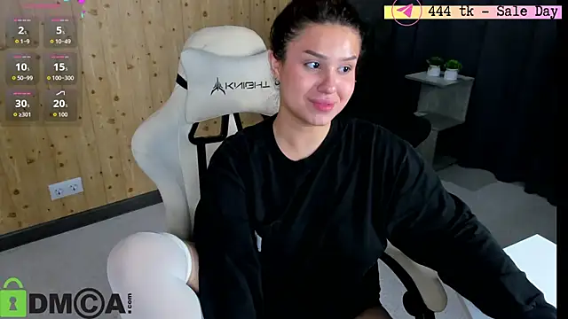 Snapshot of nicolewoss chatting on June 20, 2026, 4:50 am nicolewoss online show from June 20, 2026, 4:50 am