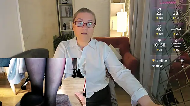 Alexandra Kind online show from June 18, 2026, 8:47 pm