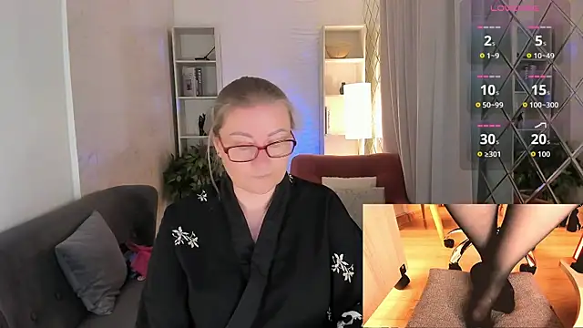 Alexandra Kind online show from July 12, 2026, 11:05 pm