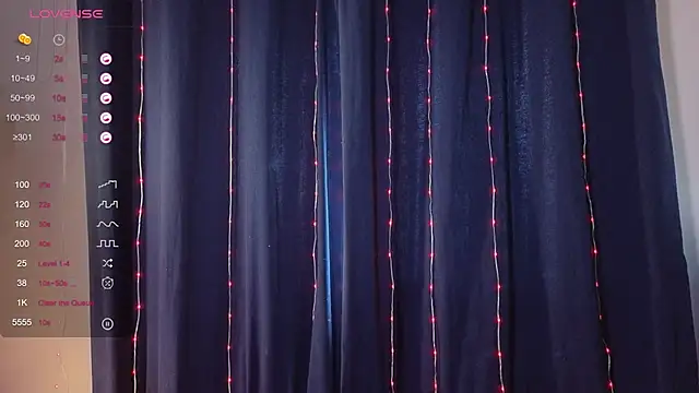 Snapshot of elfieeva1 chatting on April 15, 2026, 9:48 am elfieeva1 online show from April 15, 2026, 9:48 am