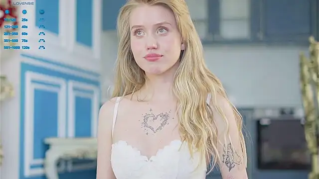Snapshot of LollyStar chatting on July 12, 2026, 9:32 am LollyStar online show from July 12, 2026, 9:32 am