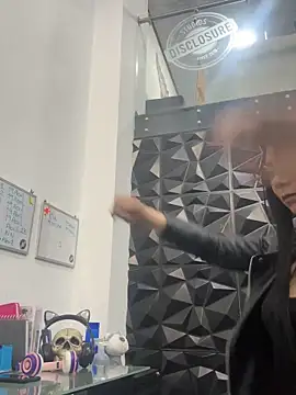 Snapshot of Isabellaa__moon chatting on April 15, 2026, 4:22 pm Isabellaa moon online show from April 15, 2026, 4:22 pm