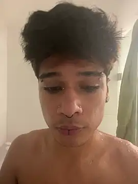 ronald thompson20 online show from April 17, 2026, 9:17 pm