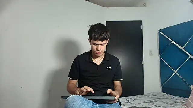 EdwinBoys online show from June 26, 2026, 1:06 pm