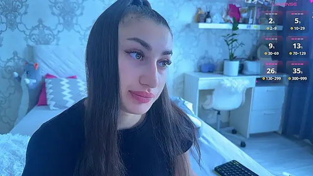MyNaomi online show from July 3, 2026, 9:38 am