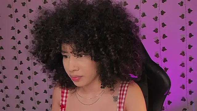 Snapshot of Liaaa_1 chatting on May 18, 2026, 12:22 am Liaaa 1 online show from May 18, 2026, 12:22 am
