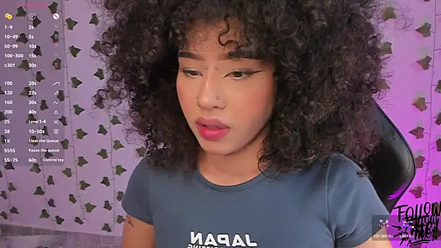 Snapshot of Liaaa_1 chatting on May 3, 2026, 8:45 pm Liaaa 1 online show from May 3, 2026, 8:45 pm