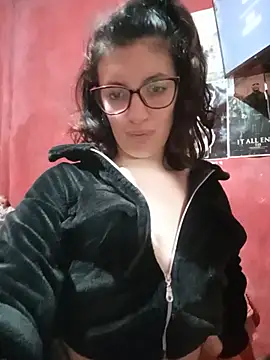 MillieGri22 online show from June 30, 2026, 1:05 am