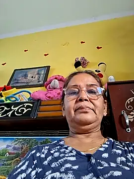 Shalini3456 online show from April 30, 2026, 8:54 am