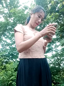 Snapshot of Elena_Mia chatting on July 16, 2026, 11:13 pm Elena Mia online show from July 16, 2026, 11:13 pm