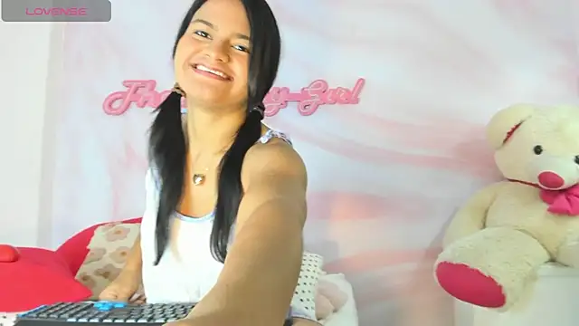Snapshot of Marilyn_Mulata chatting on April 30, 2026, 7:21 pm Marilyn Mulata online show from April 30, 2026, 7:21 pm
