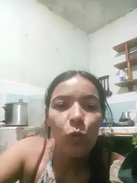 Snapshot of LunaArias chatting on July 28, 2026, 11:39 am LunaArias online show from July 28, 2026, 11:39 am