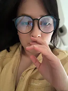 Snapshot of Faye-baby chatting on April 24, 2026, 2:02 am Faye-baby online show from April 24, 2026, 2:02 am