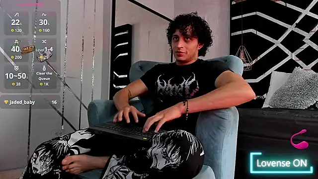 Snapshot of JayTaylorr chatting on July 8, 2026, 2:07 pm JayTaylorr online show from July 8, 2026, 2:07 pm