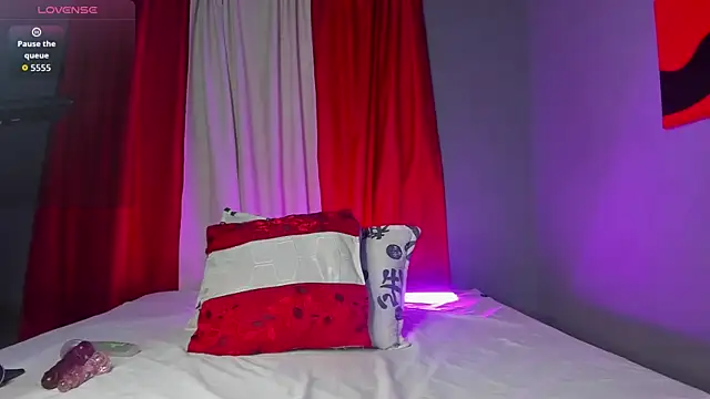 BunnyThompson online show from July 8, 2026, 5:24 pm