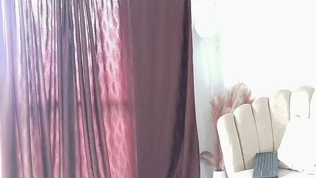 Snapshot of Aroon_connor1 chatting on July 20, 2026, 7:27 pm Aroon connor1 online show from July 20, 2026, 7:27 pm
