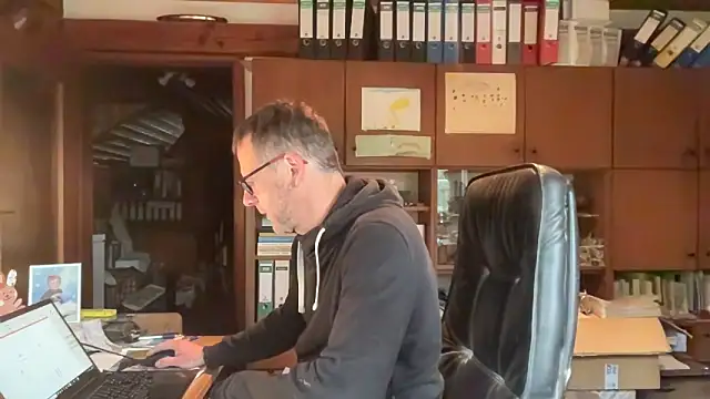 o florian o1 online show from May 11, 2026, 8:49 am