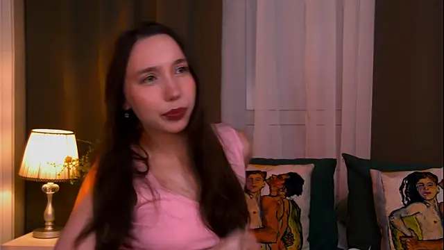 Suzaneey online show from June 27, 2026, 6:36 pm