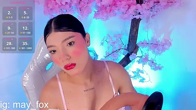 May Fox  online show from May 16, 2026, 4:11 am
