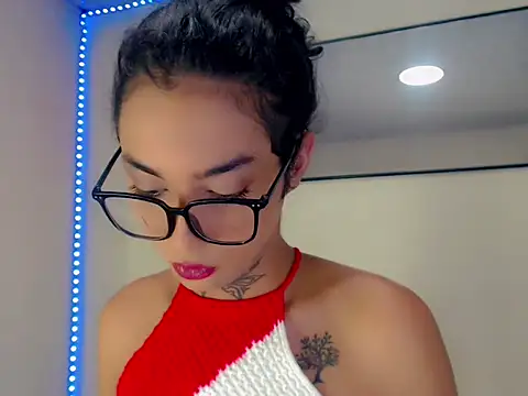 Darianna A online show from May 16, 2026, 8:52 pm