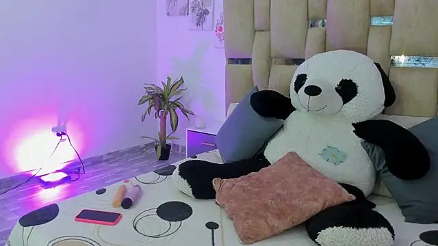 Katerosse2 online show from April 21, 2026, 12:12 pm