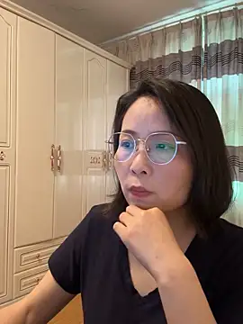 lisha521 online show from June 3, 2026, 1:39 am