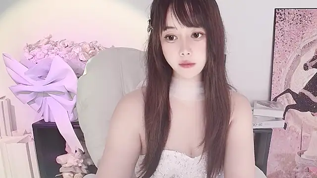 Moon-66 online show from April 23, 2026, 1:57 pm
