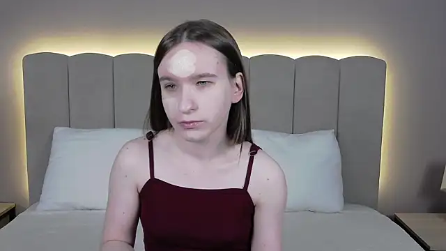 MarliinNova online show from May 10, 2026, 4:16 am
