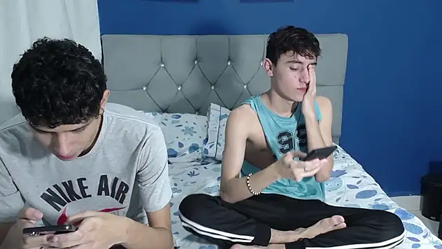 Thiago And Gael online show from July 12, 2026, 12:44 am