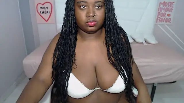 curvyblackwoman online show from May 20, 2026, 7:00 pm