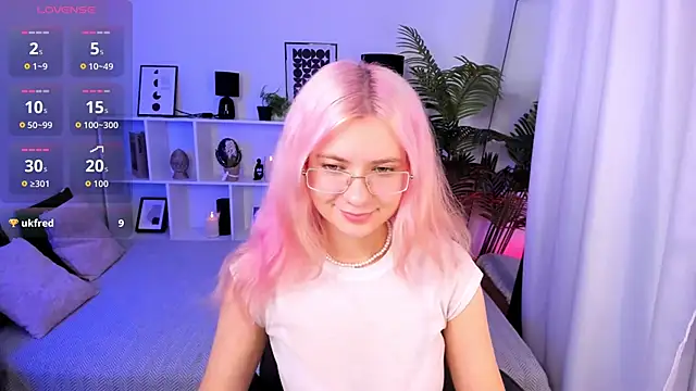 RoxySun  online show from May 23, 2026, 2:38 pm