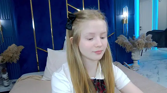 LilianHowards online show from April 19, 2026, 9:21 am