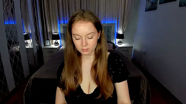 Snapshot of ValeriSunny chatting on August 4, 2026, 11:26 am ValeriSunny online show from August 4, 2026, 11:26 am