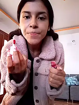 carlotta77 online show from April 21, 2026, 3:07 pm