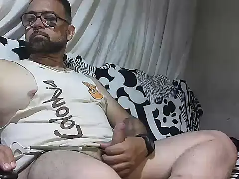CarlossexVen online show from April 21, 2026, 1:53 am