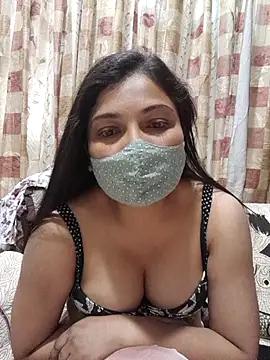 Alinna00 online show from April 23, 2026, 12:11 pm