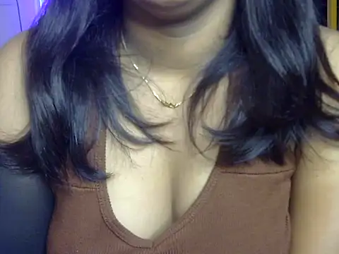 VelvetNaina online show from May 2, 2026, 2:06 am