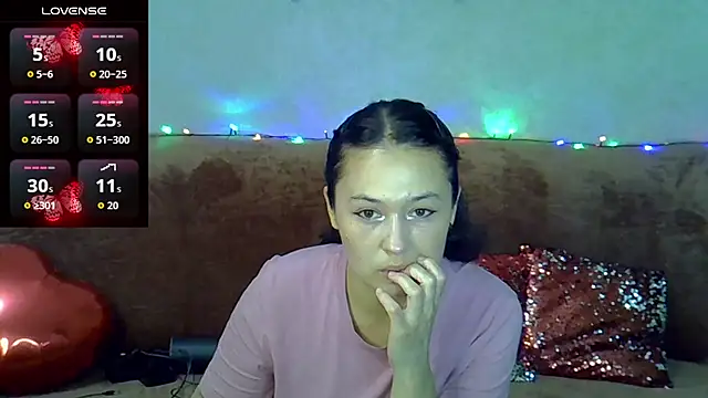 Margaret Sweet  online show from May 22, 2026, 3:43 pm