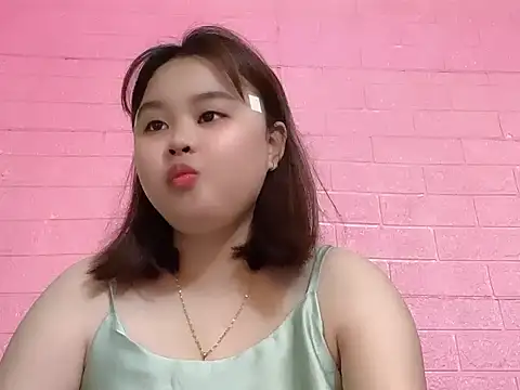 NhungNhun789 online show from May 3, 2026, 7:28 pm