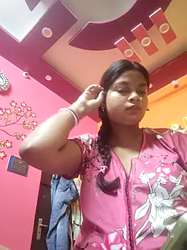 Simupaul001 online show from May 4, 2026, 9:50 pm