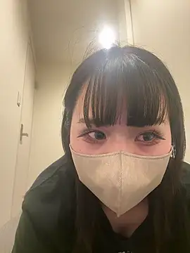 HoodingAlar online show from April 18, 2026, 1:57 pm