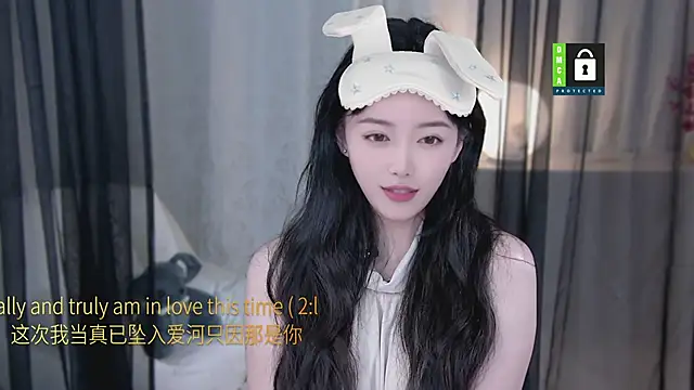 xinxin-cat online show from April 19, 2026, 3:02 pm