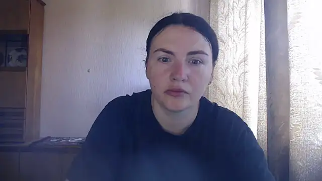 AlinaxJames online show from June 24, 2026, 8:13 am