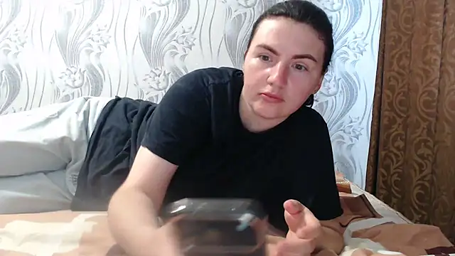 AlinaxJames online show from June 13, 2026, 8:34 am