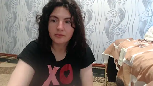 AlinaxJames online show from June 6, 2026, 9:25 am