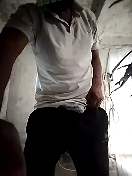 infiniteworld0 online show from April 18, 2026, 3:31 am