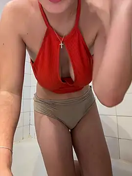 louise3434 online show from July 25, 2026, 1:02 am